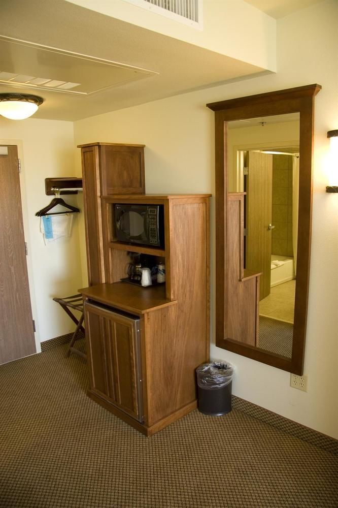 Casper C'Mon Inn Hotel & Suites Evansville Экстерьер фото