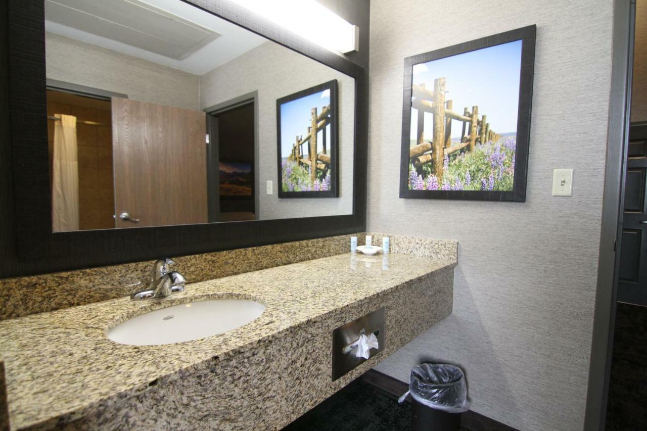 Casper C'Mon Inn Hotel & Suites Evansville Экстерьер фото